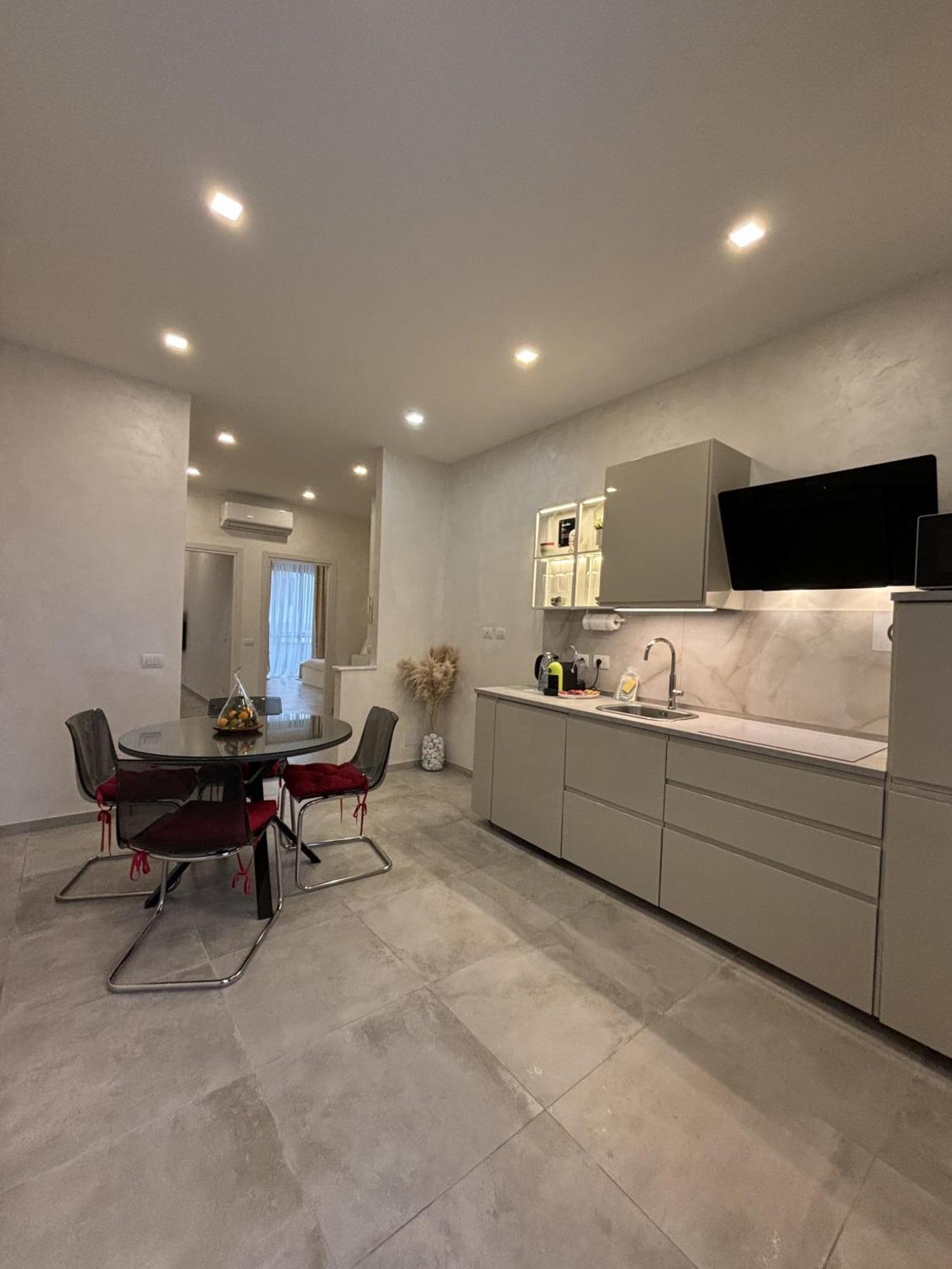 Rifready Apartment Vicino A Aou Careggi, Meyer, Polo Unifi Флоренция Экстерьер фото